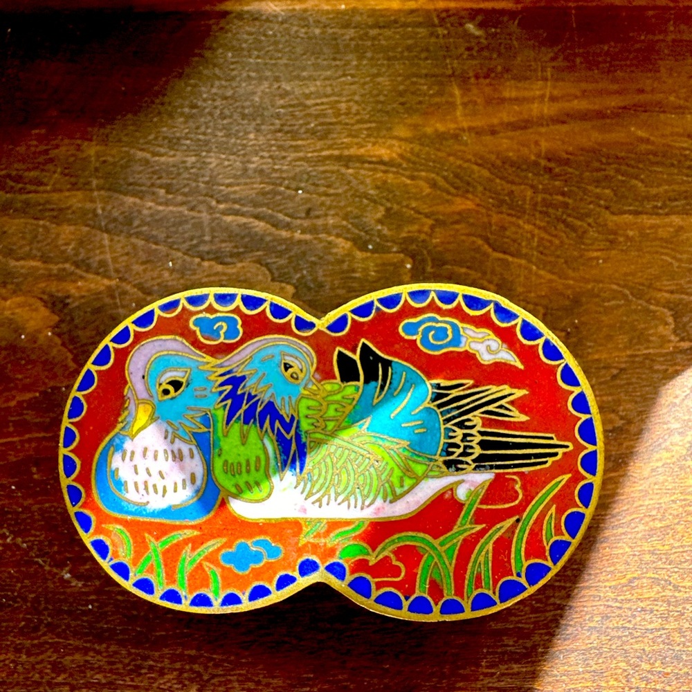 Vintage Chinese Enamel Jewel Box very Beautiful